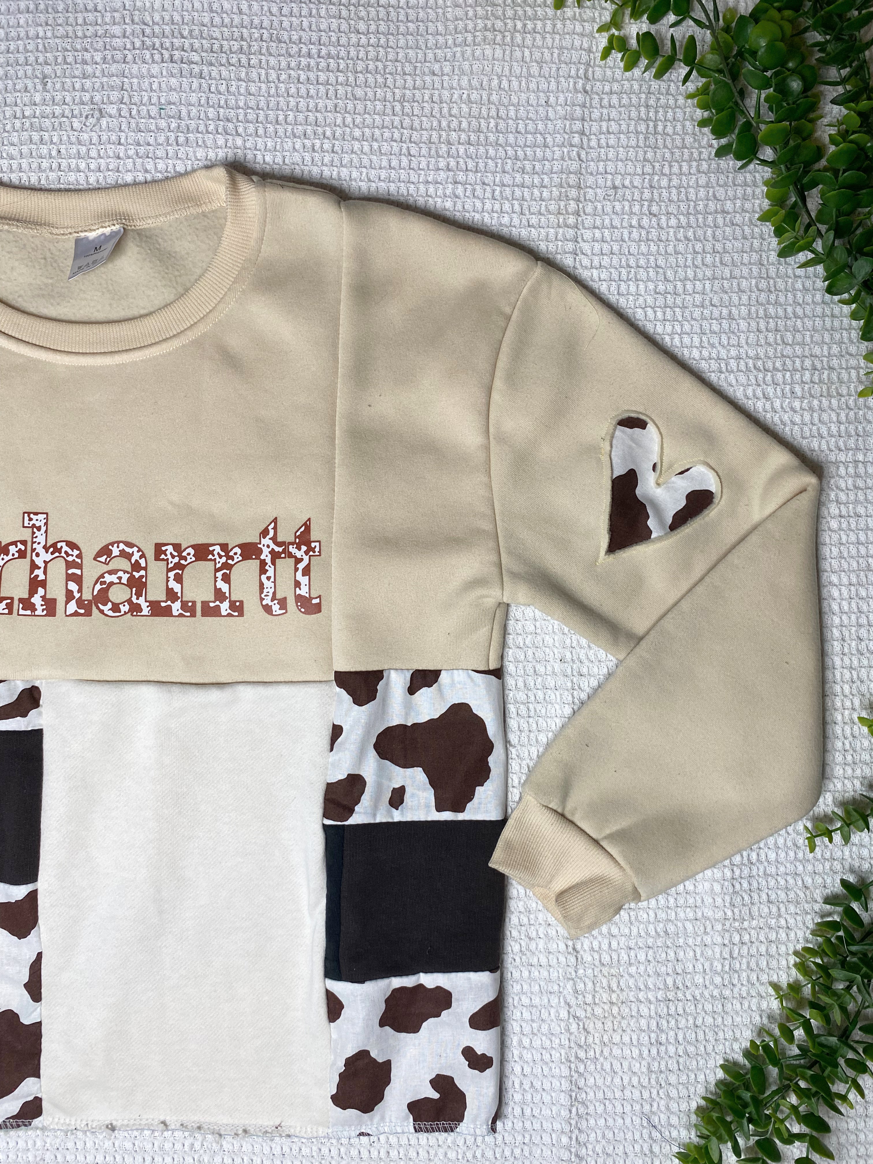 Cow Carhartt reworked crewneck (M)