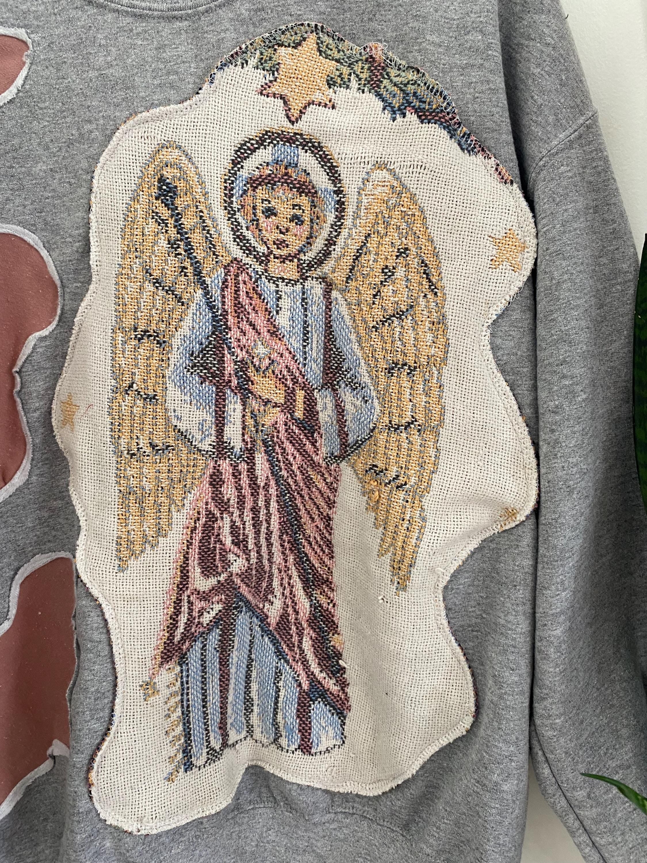 Angel tapestry crewneck (L)