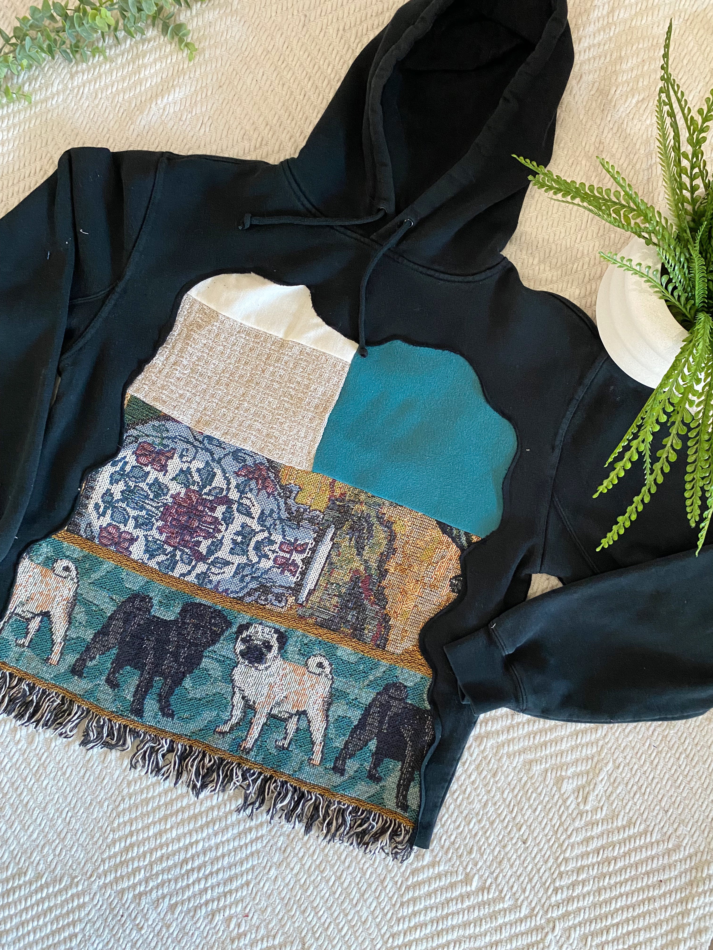 Pug fringe tapestry patchwork hoodie (M)