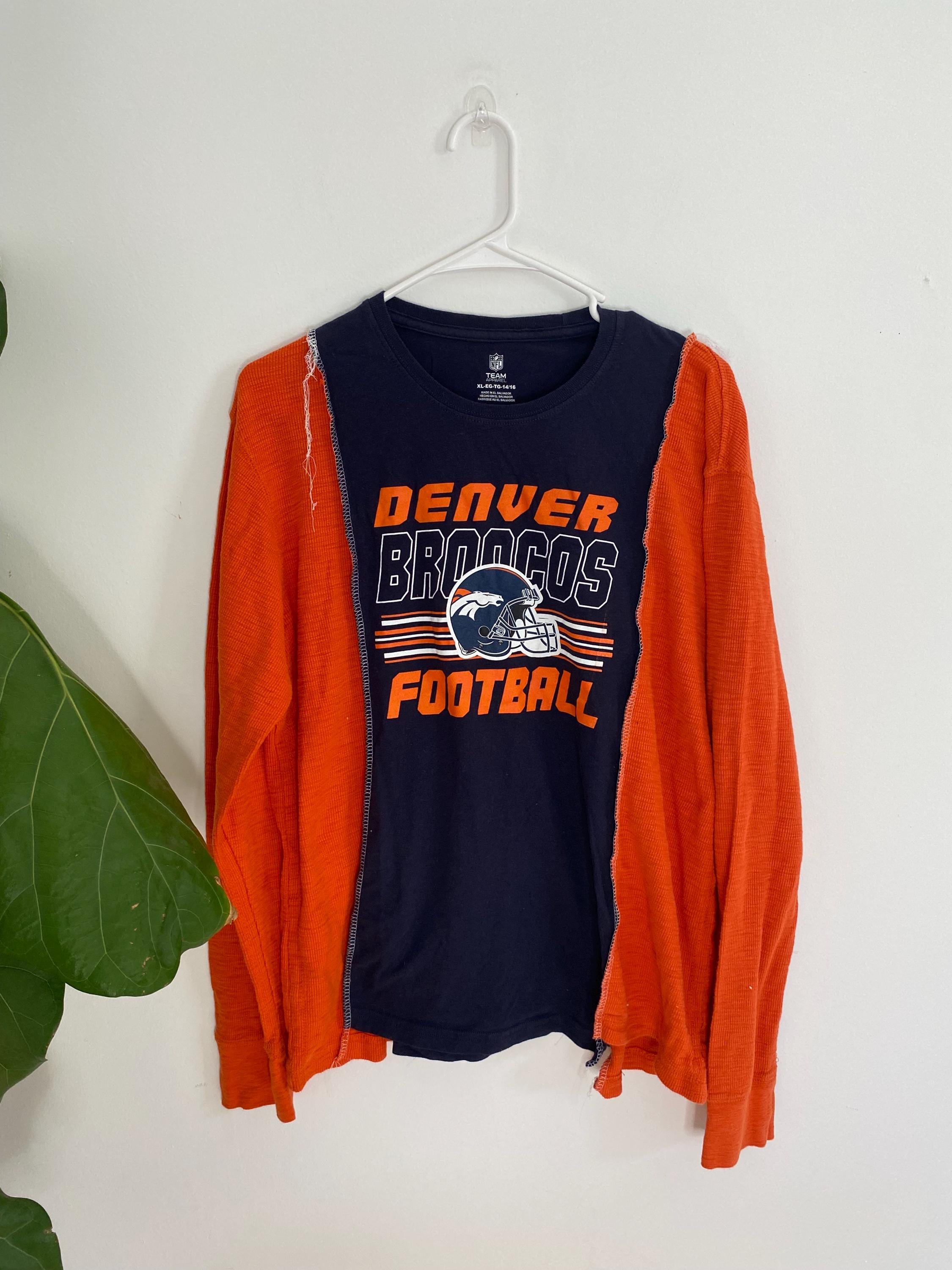 Denver Broncos color-block long sleeve shirt (L)