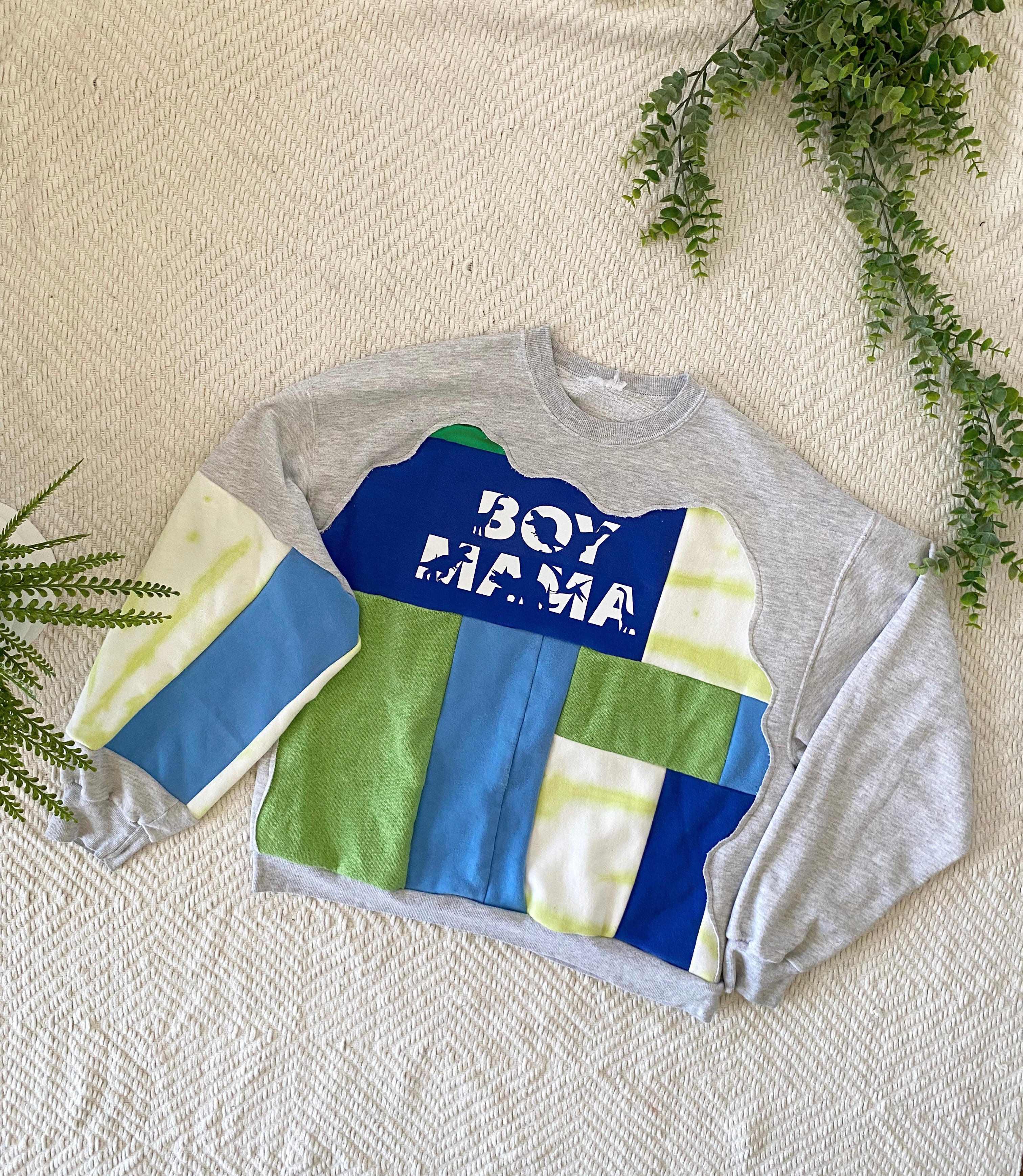 Boy mama patchwork crewneck (L)
