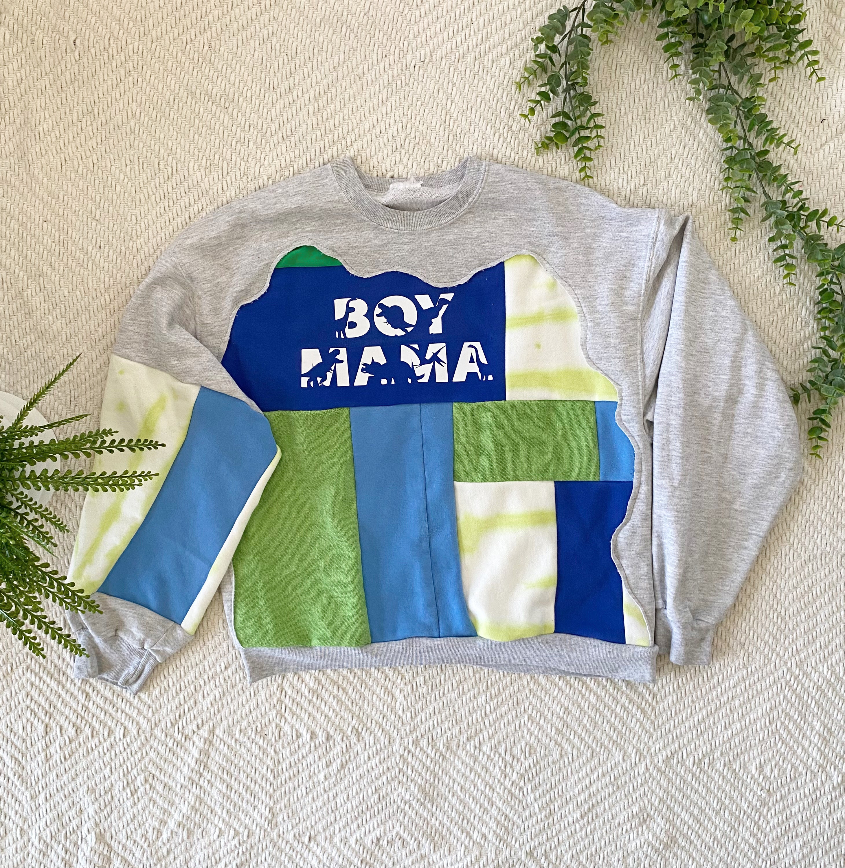 Boy mama patchwork crewneck (L)
