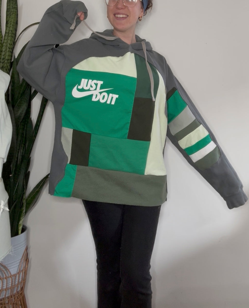 Green patchwork hoodie (L)