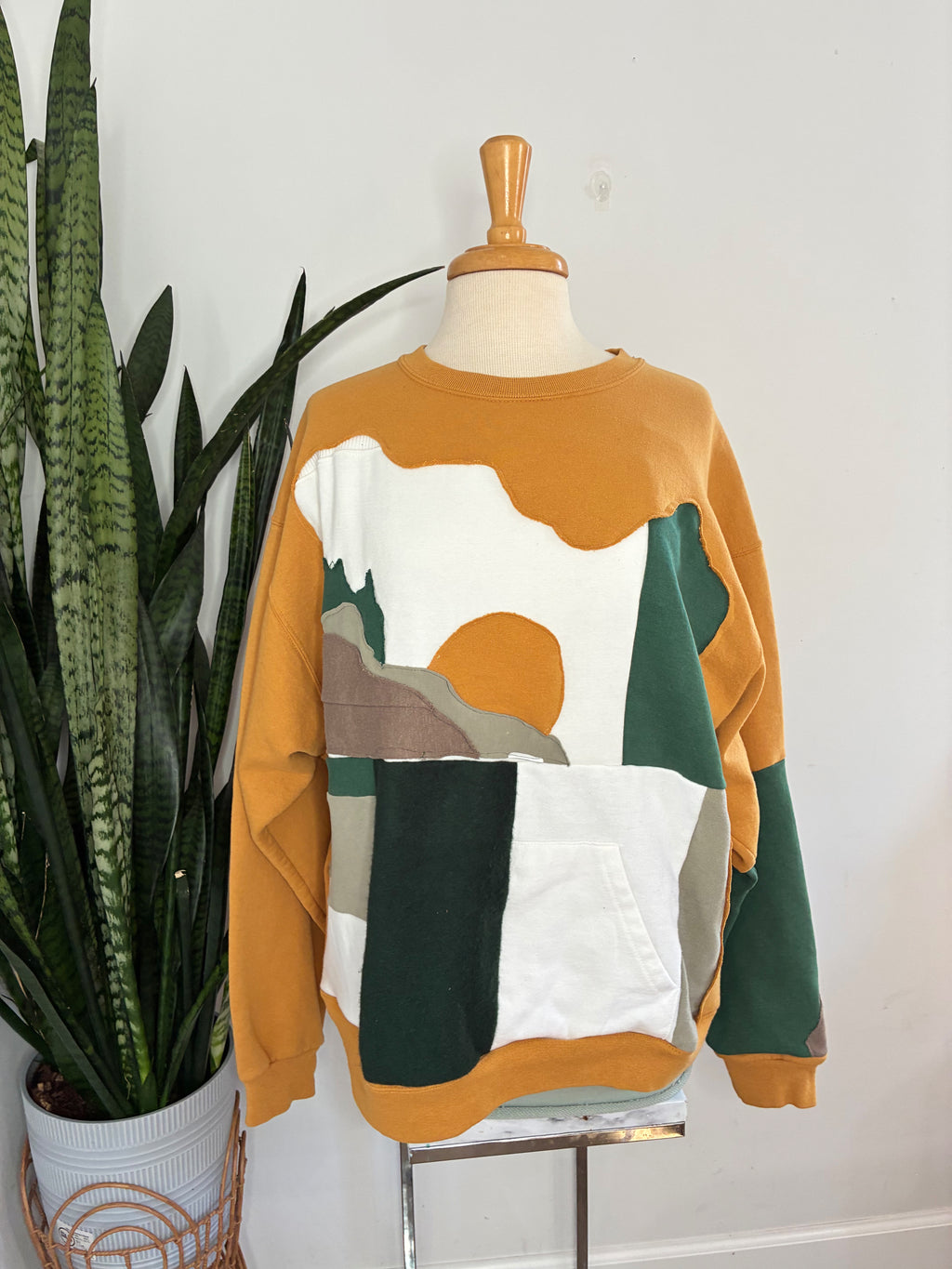Yellow freehand patchwork crewneck (XL)