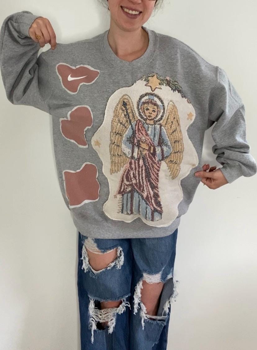 Angel tapestry crewneck (L)