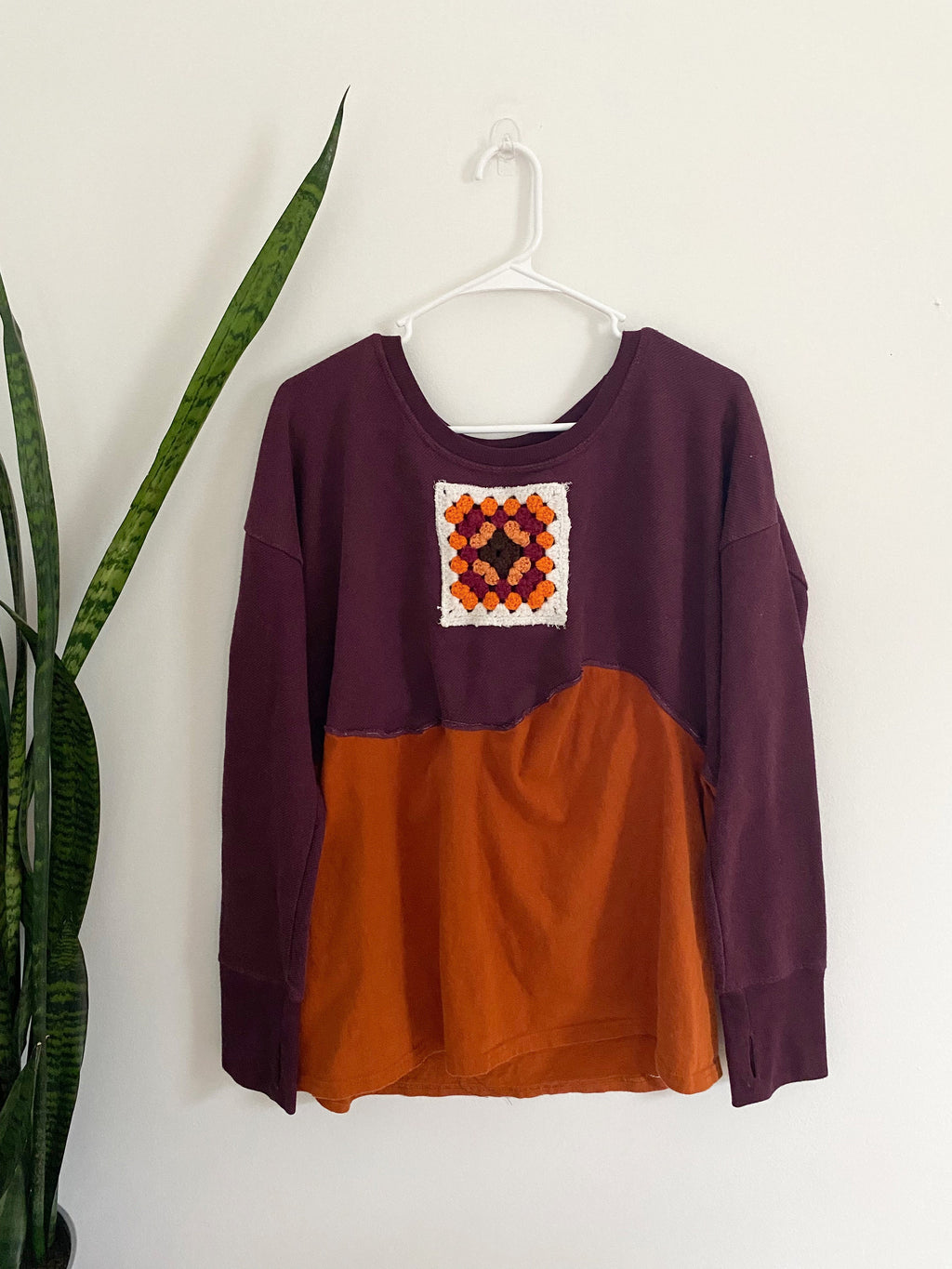 Granny square patch boho long sleeve (L)
