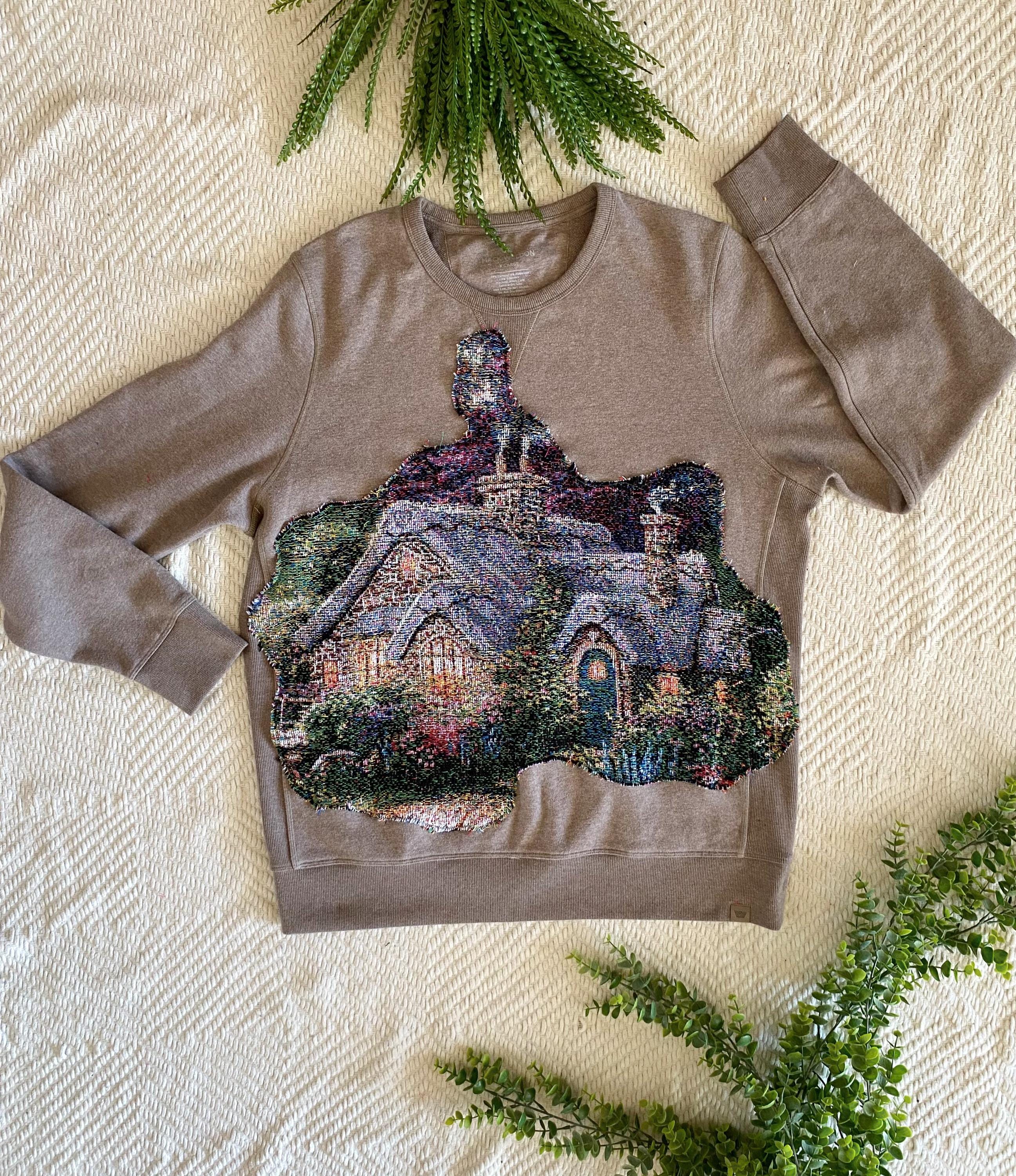 Home sweet home tapestry crewneck (XL)